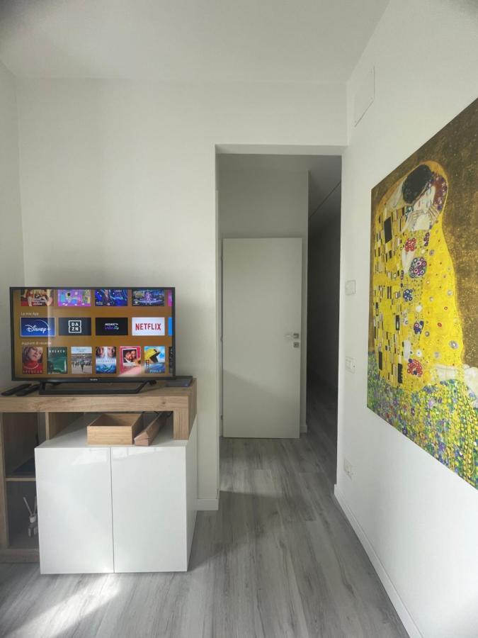 شقة Residenza Il Melograno Fiera فيرونا المظهر الخارجي الصورة